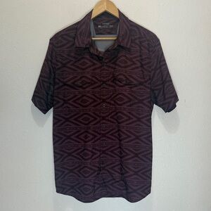 Ariat Men's Maroon Patterned Button Down Shirt, Size L